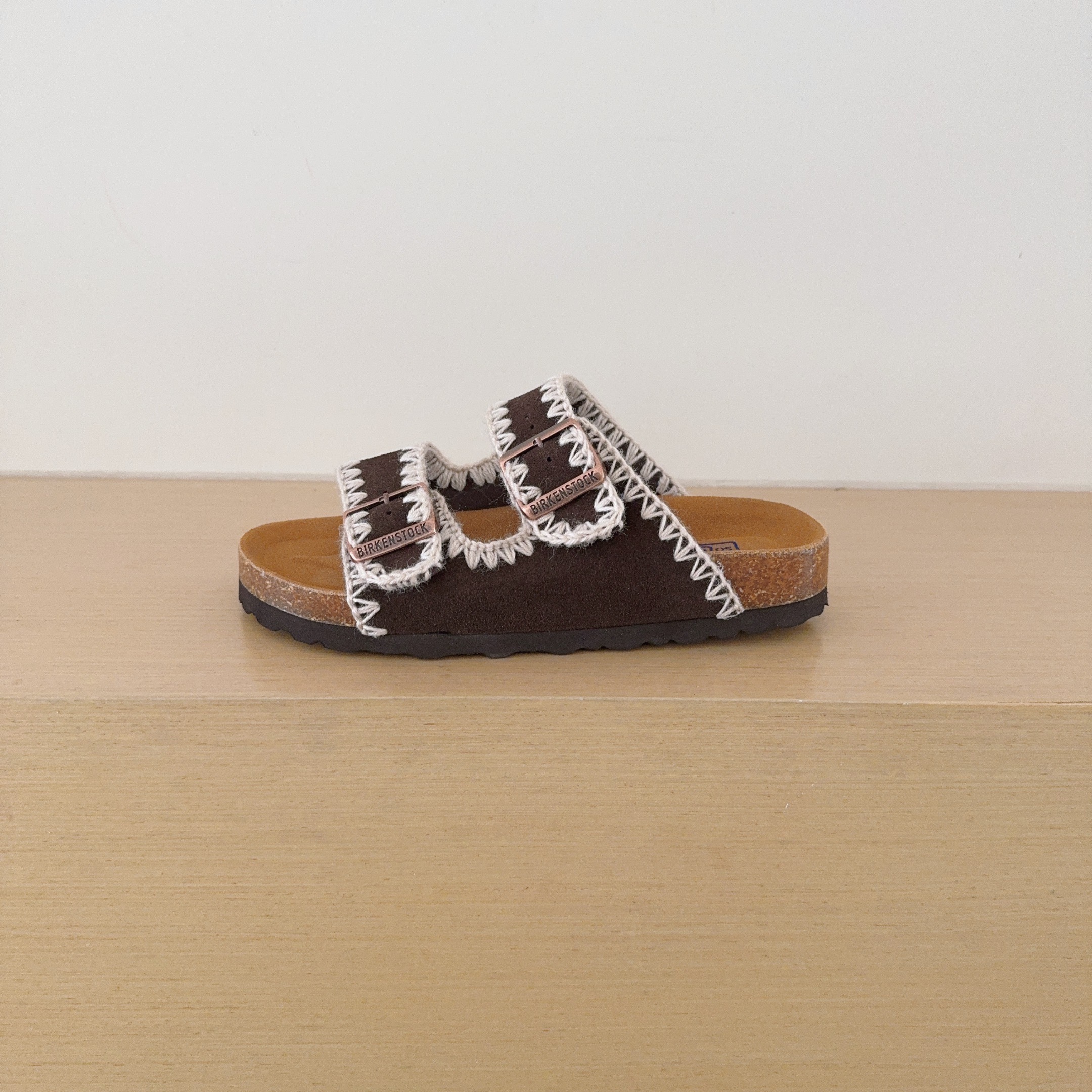 UGG Footwear Style 075