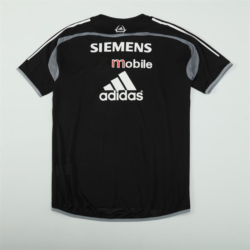2004/05 Real Madrid Retro Short Sleeves Training Jersey - Black