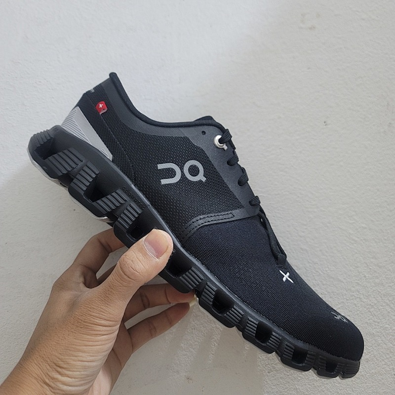On Cloud 5 colour options