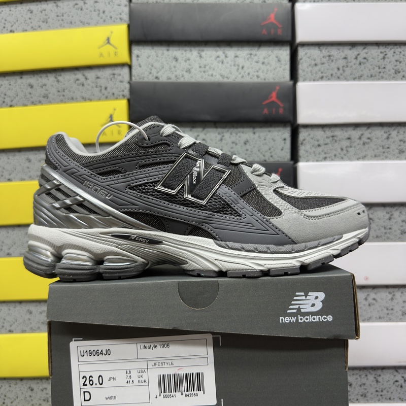 New Balance 1906 Sneakers
