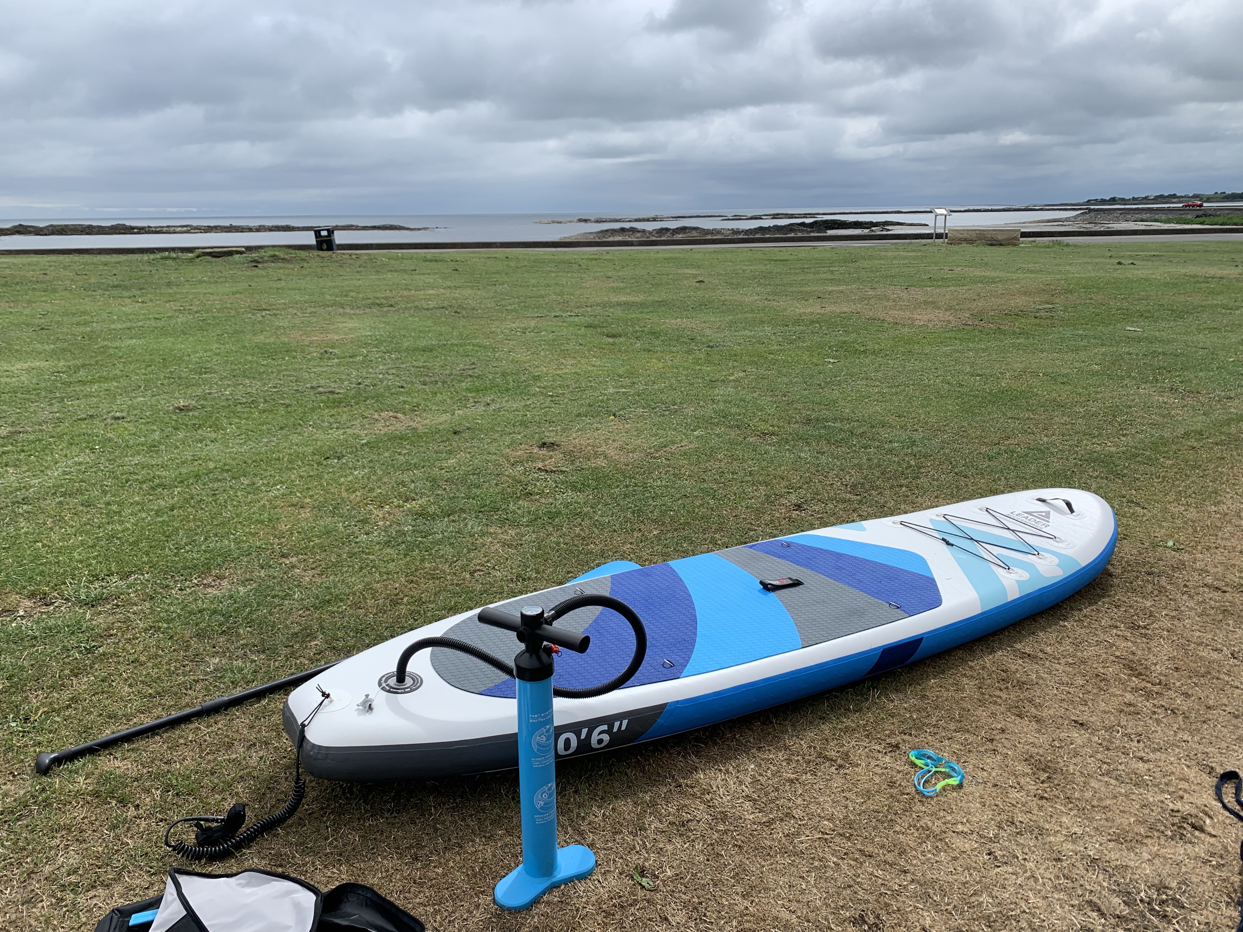 Inflatable Stand up Board with Fins Adjustable Paddle Kayak