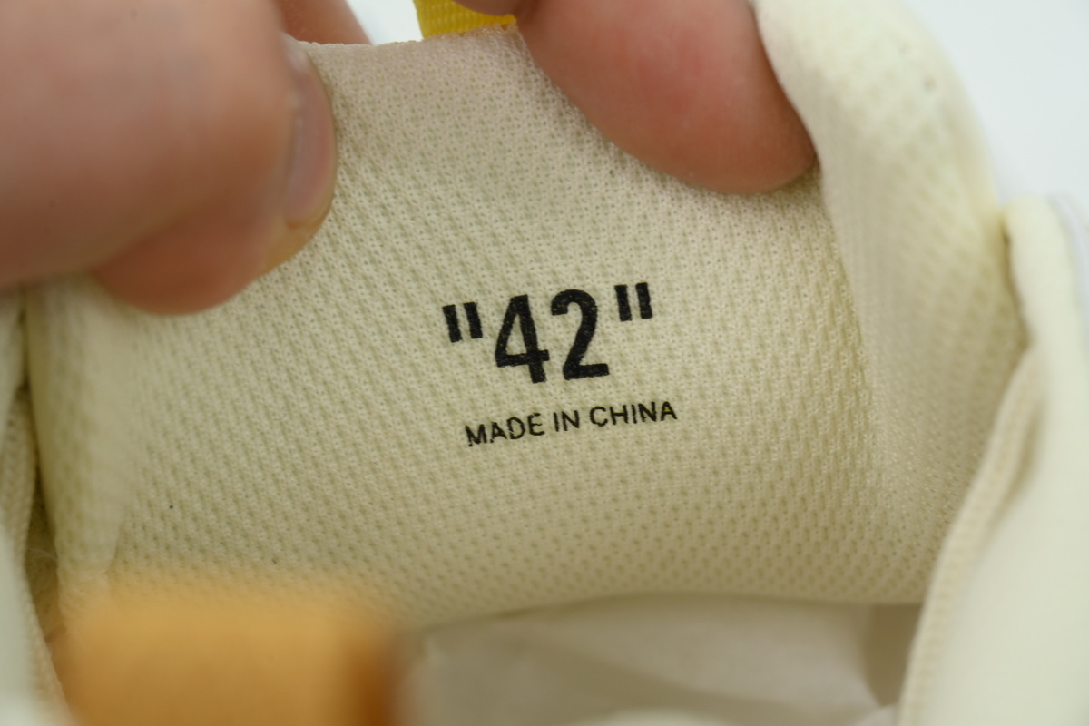 Off-White Be Right Back Beige Red Blue Yellow OMIA289F 25LEA001 0057