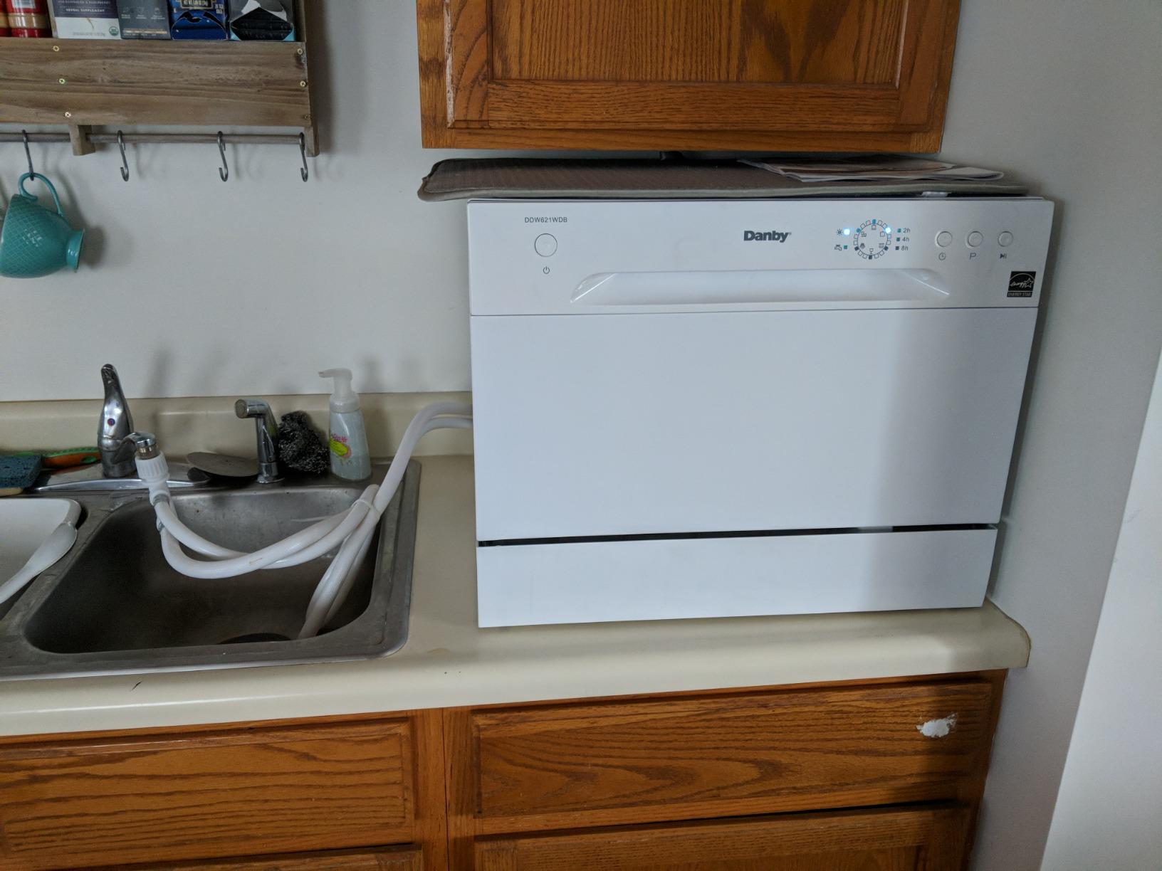Countertop Dishwasher with 6 Place Settings