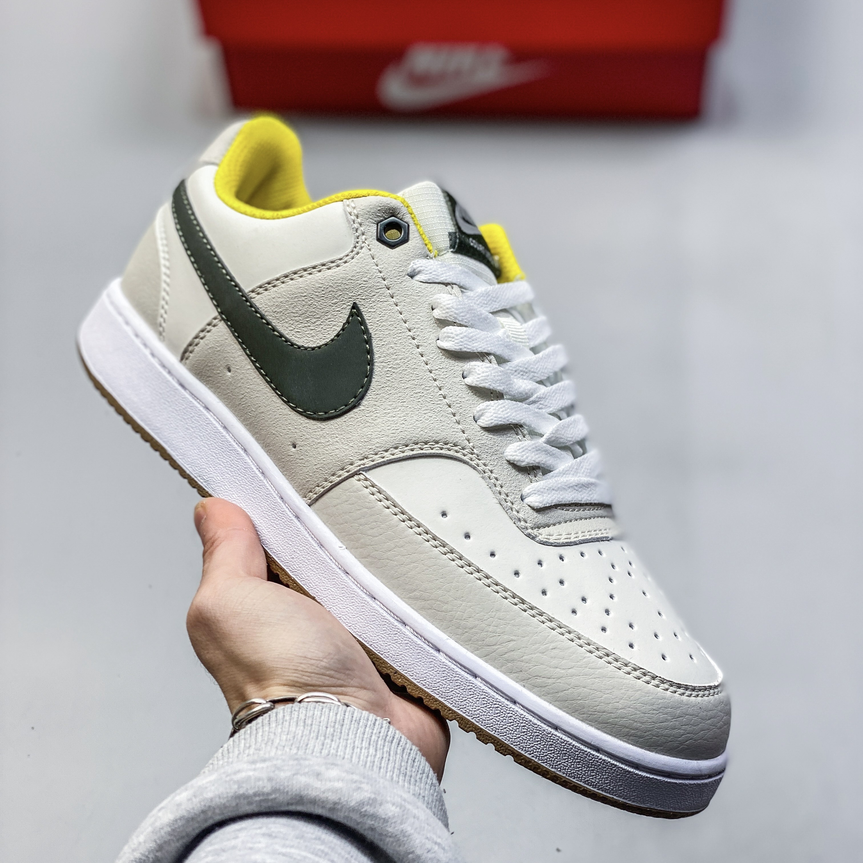 Nike Court Vision Low