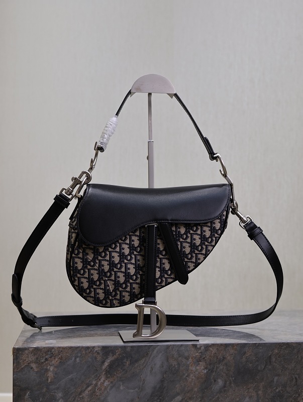 Dior Saddle Bag Oblique Black