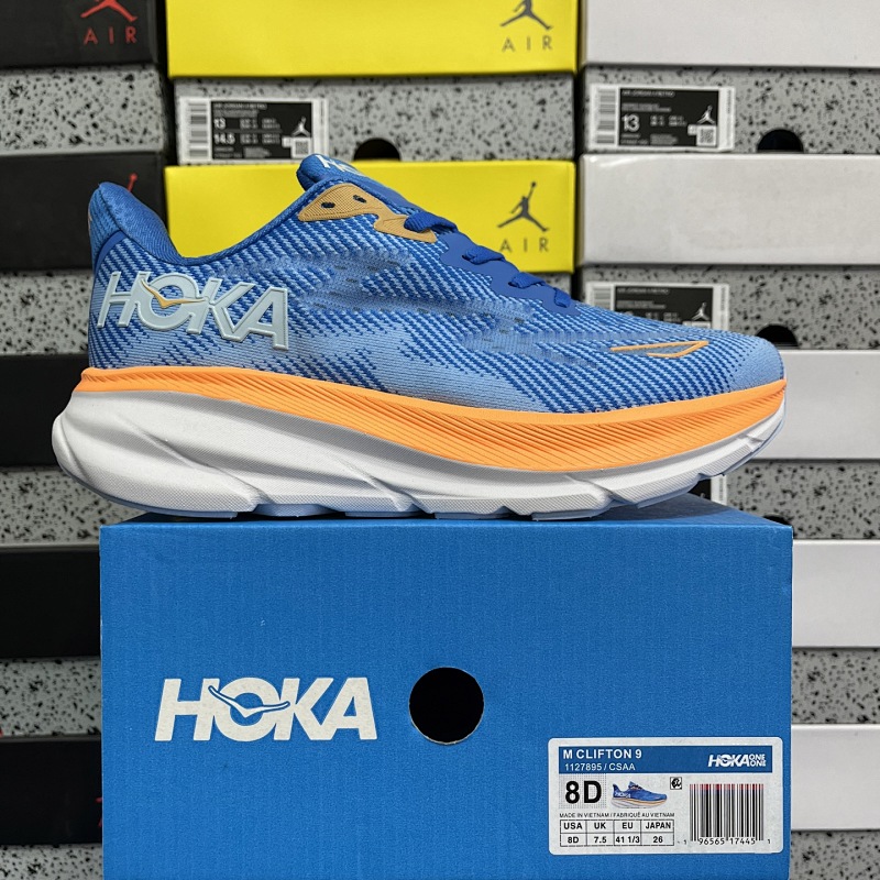 Hoka Clifton 9 Sneakers