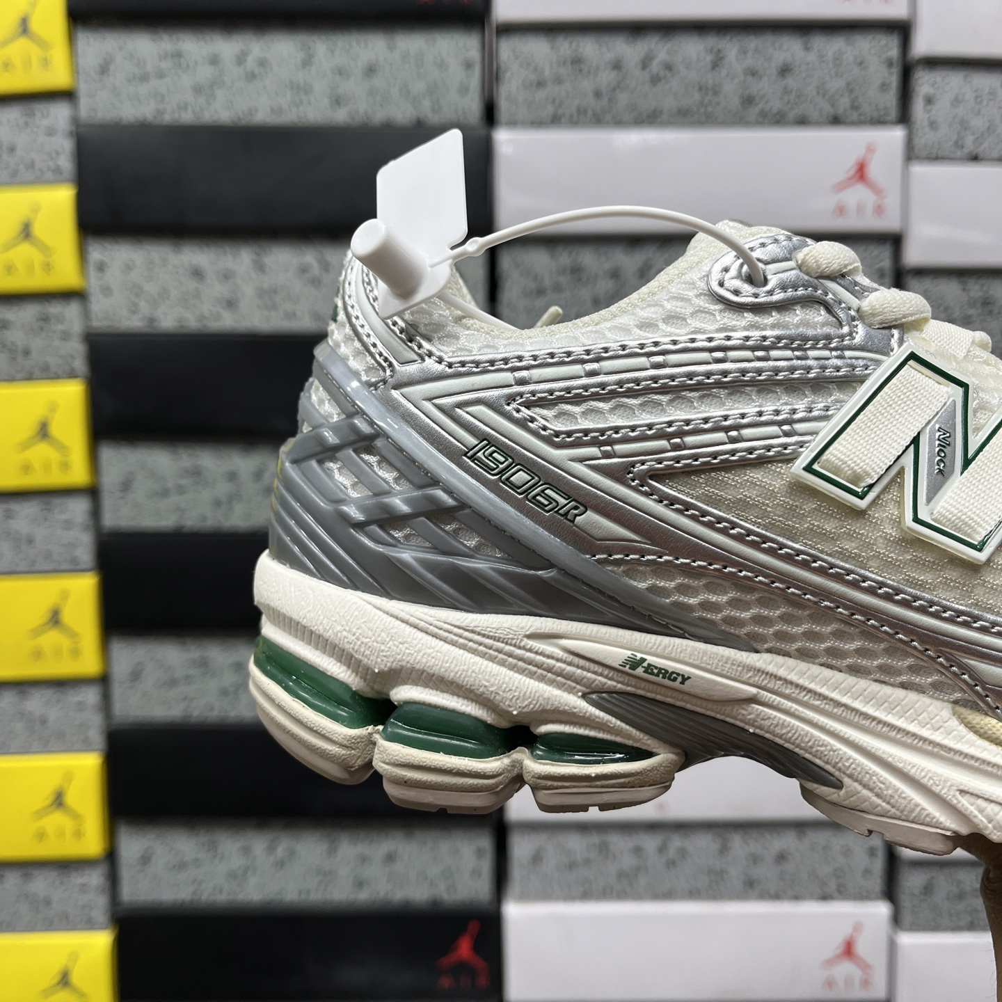 New Balance 1906 Sneakers detail 1