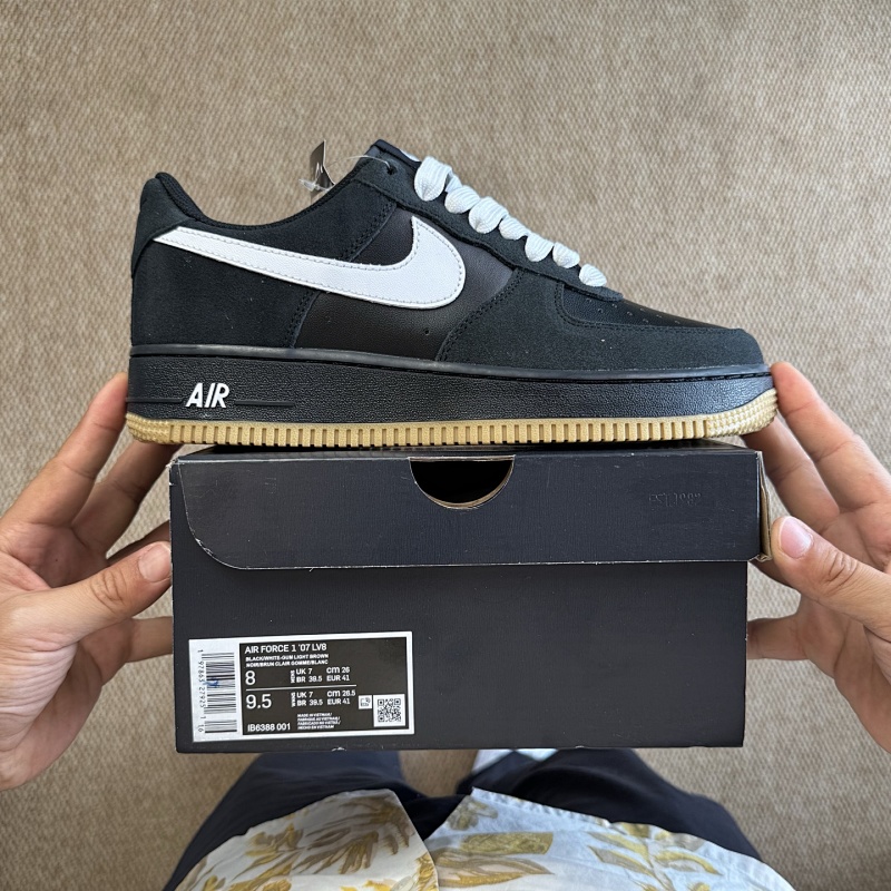 Nike Air Force 1
