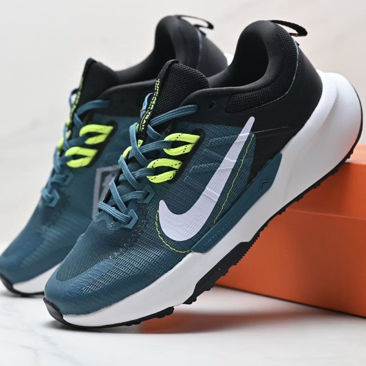 Nike Juniper Trail 2