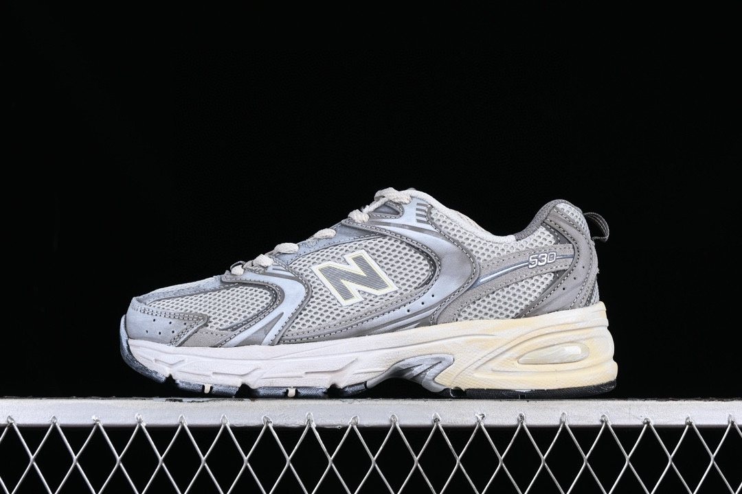 New Balance 530
