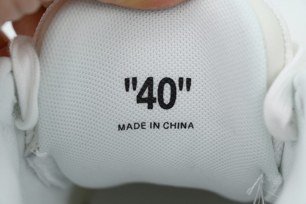 Off-White Out Of White OWIA259F 25LEA007 0110