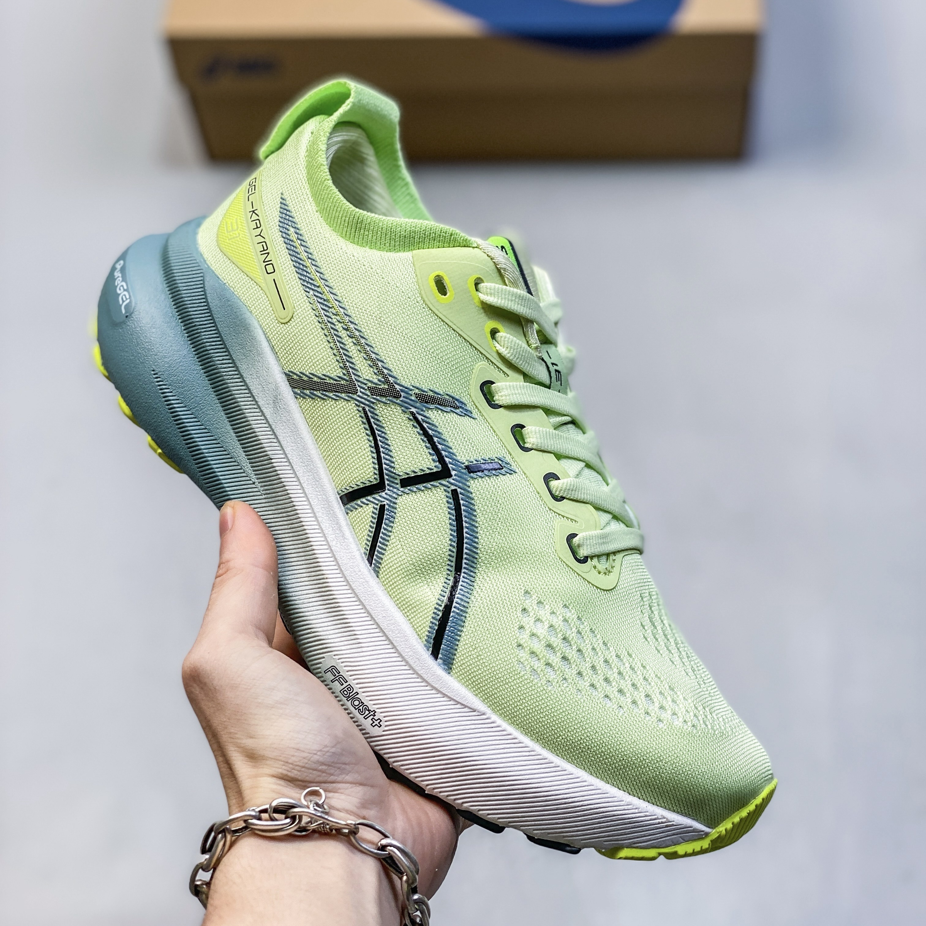 ASICS Gel-Kayano 31