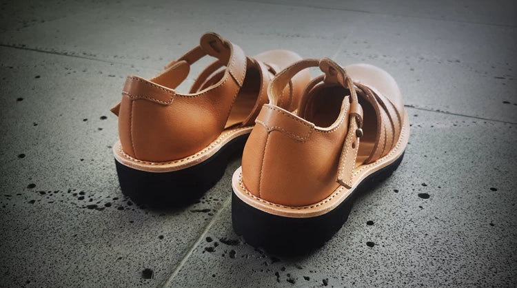 Women's retro roman sandals