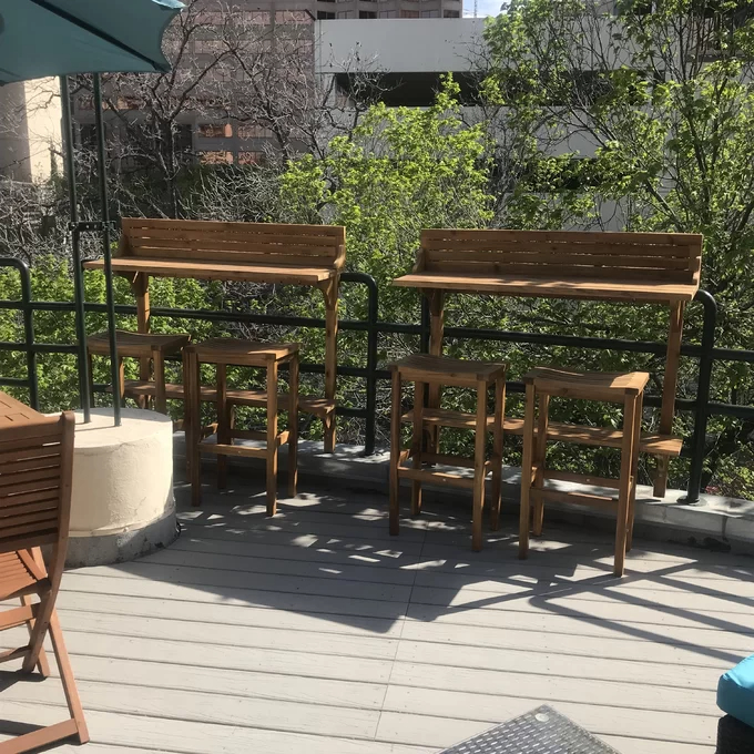 Bushnell Bar Set with Solid Wood Outer Material