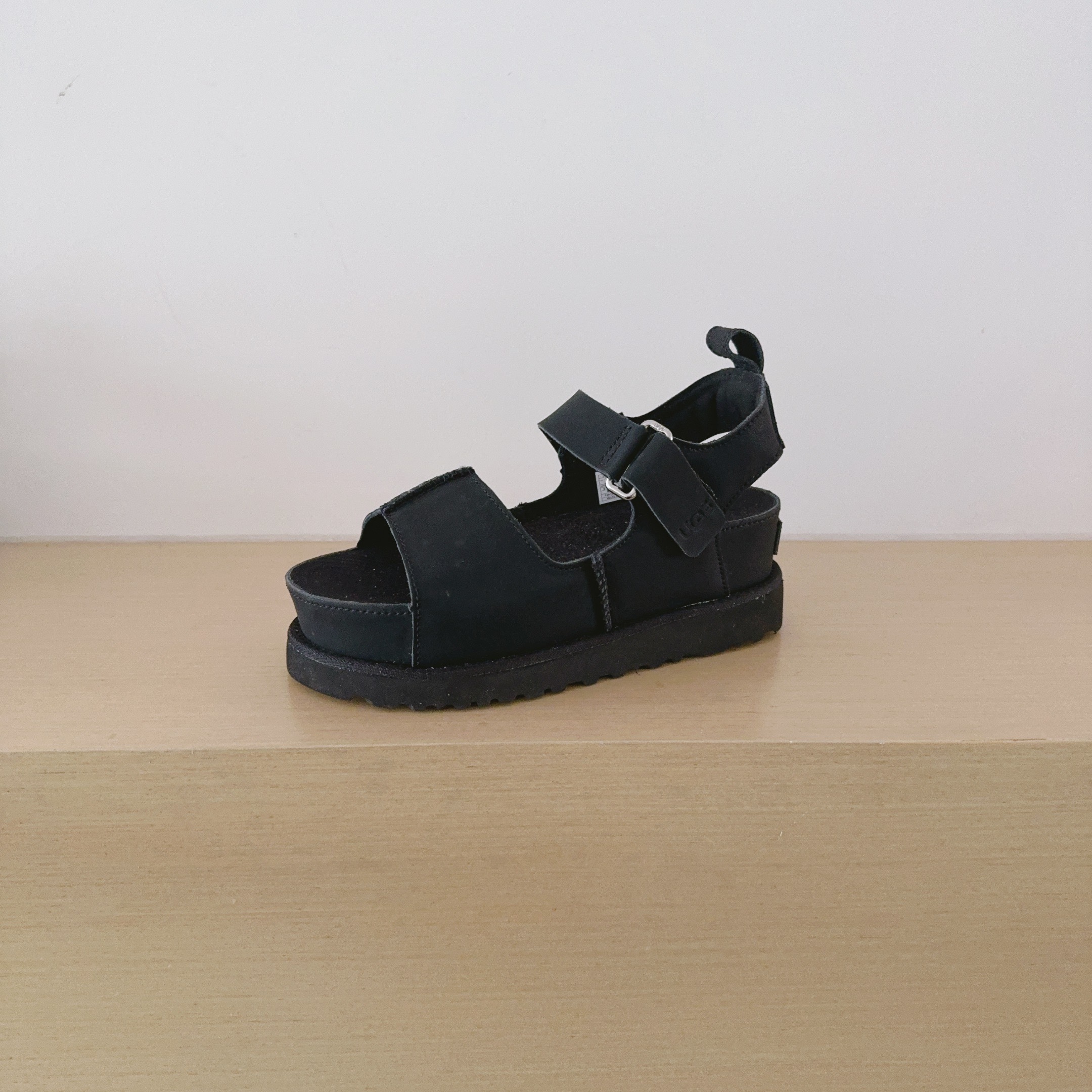 Center Seam Sandals