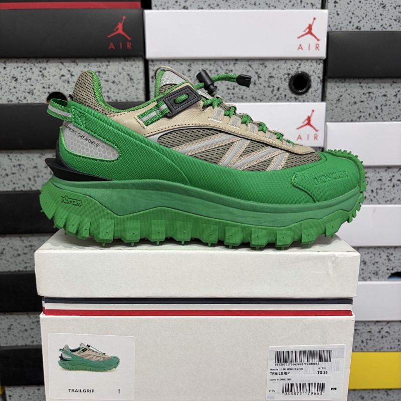 Moncler Trailgrip Gore-Tex 14