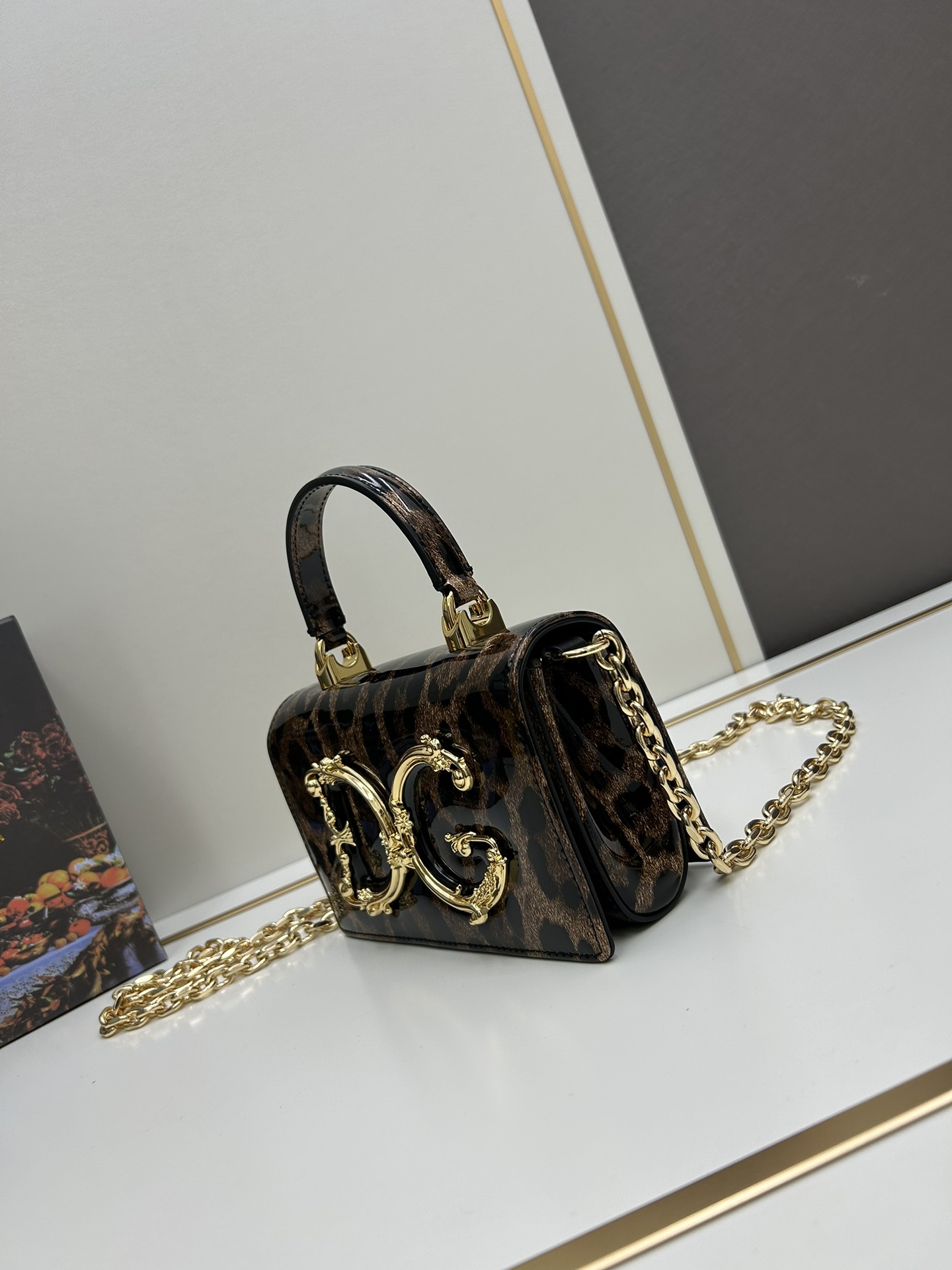 Dolce & Gabbana DG Girls Mini Top Handle Bag（Patent Leather）
