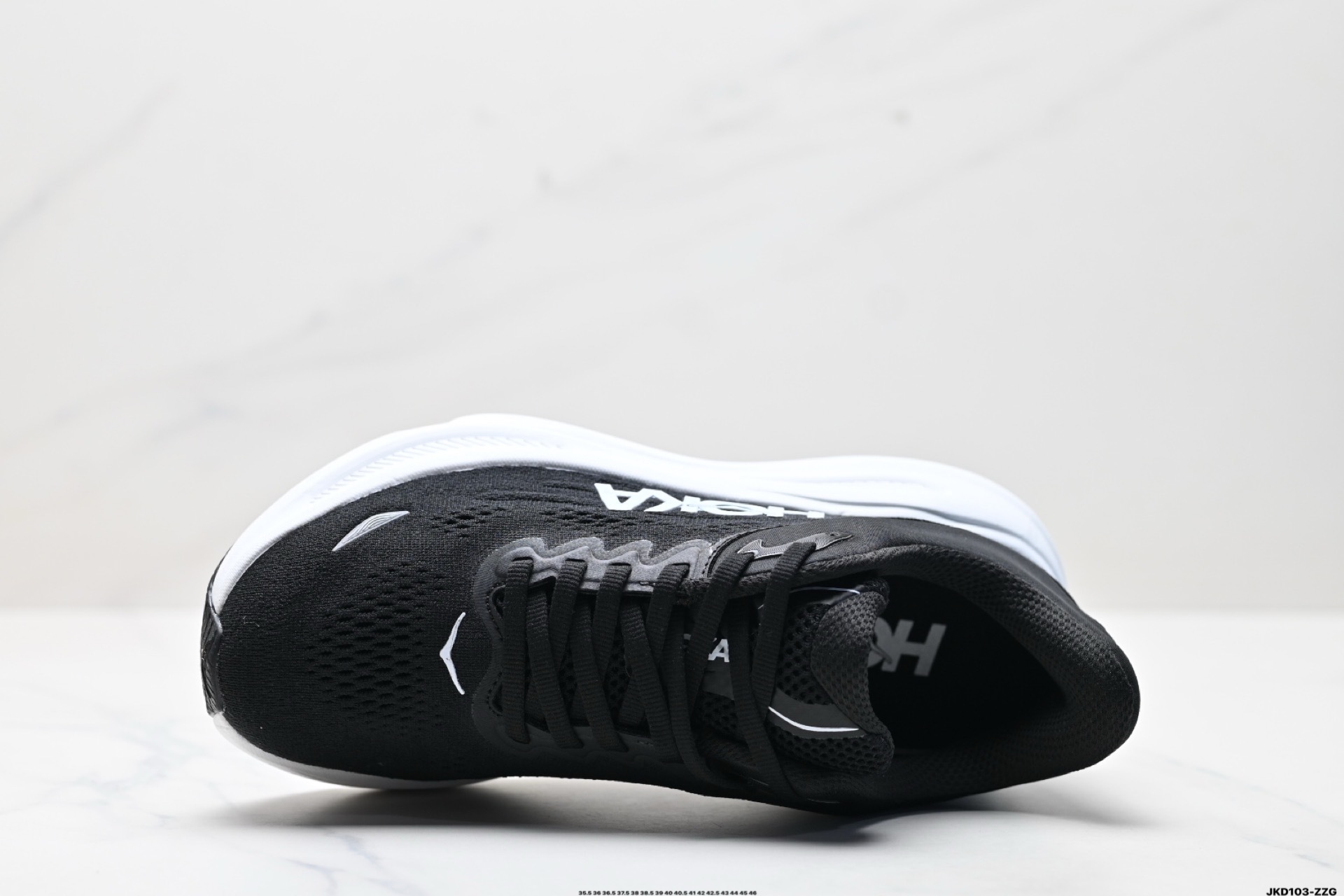 HOKA Bondi 8