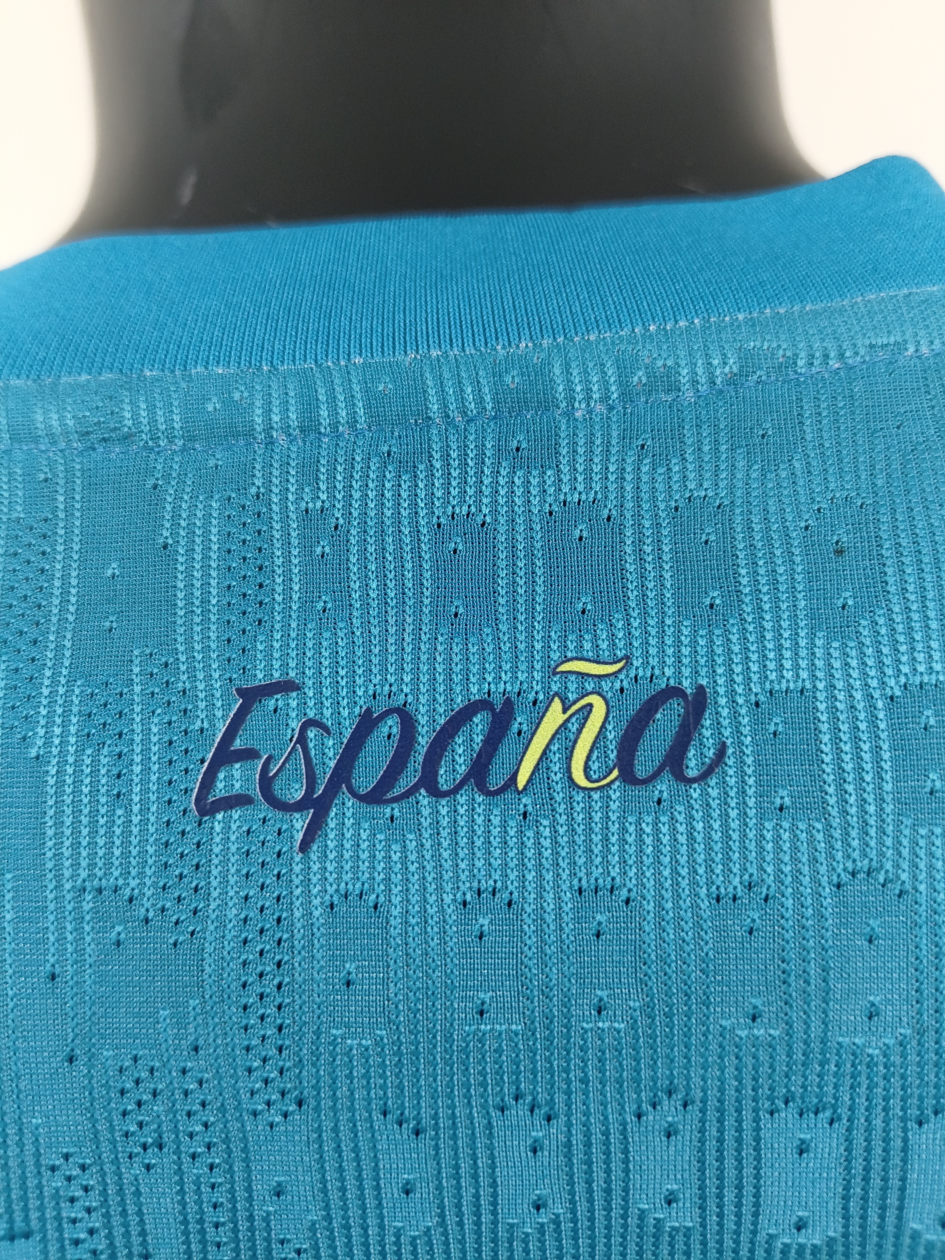 Spanish goalkeeper jersey