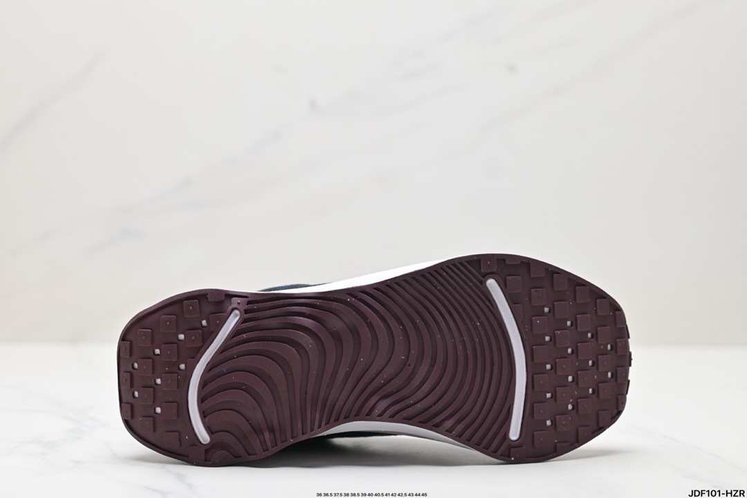 Nike MOTIVA