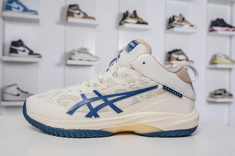 ASICS Running Shoes product