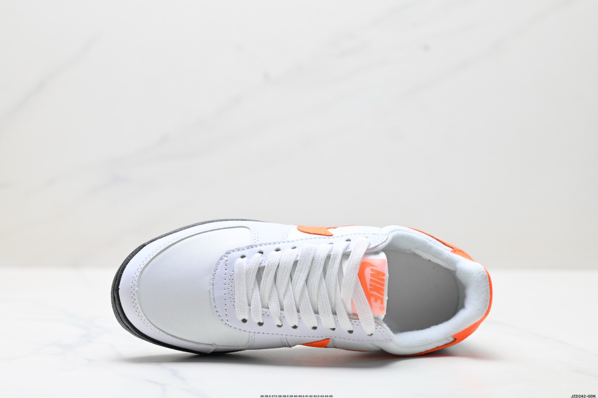 Nike Field General 82