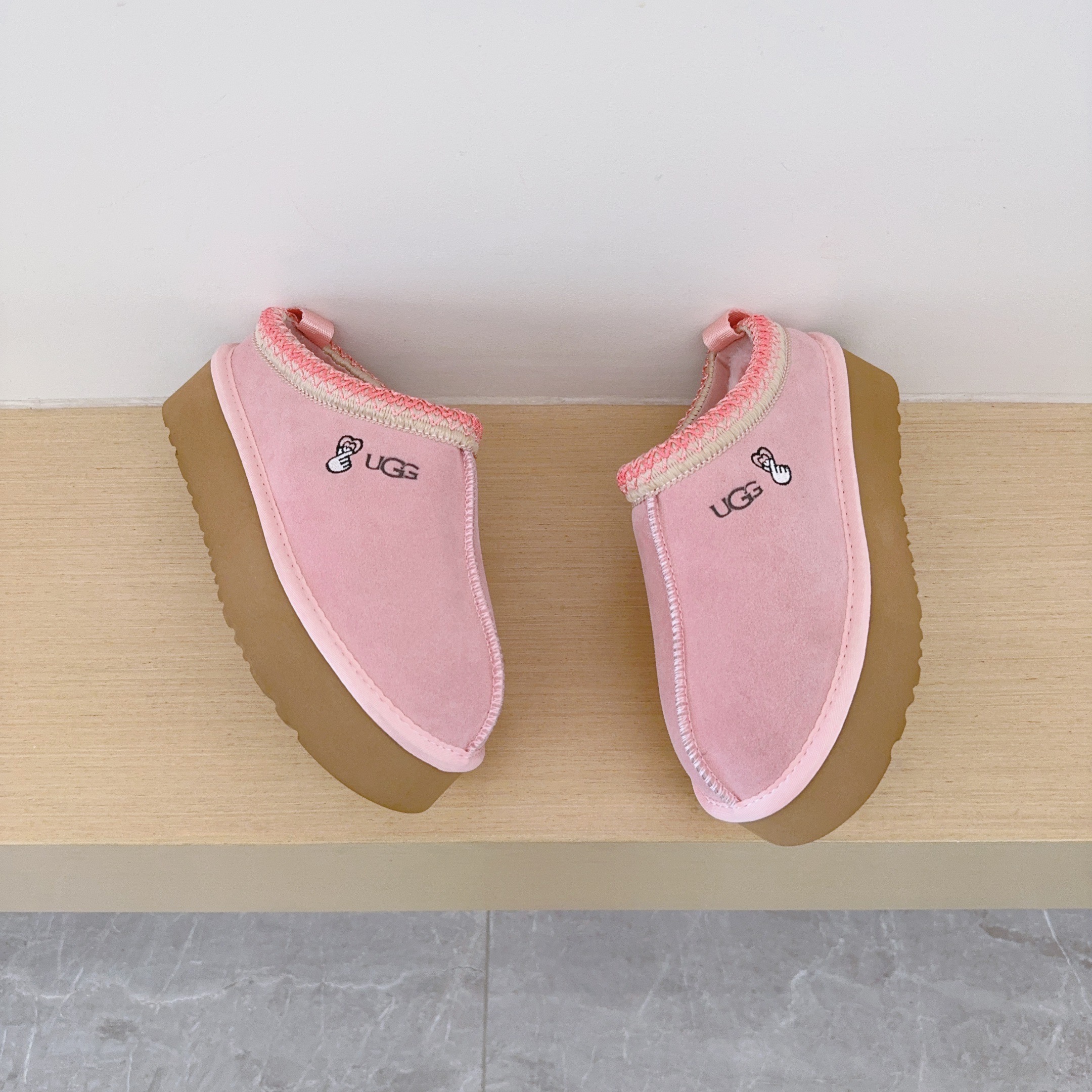 UGG Kids Finger Heart Platform Ethnic Pattern