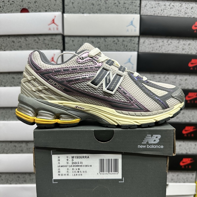 New Balance 1906 Sneakers