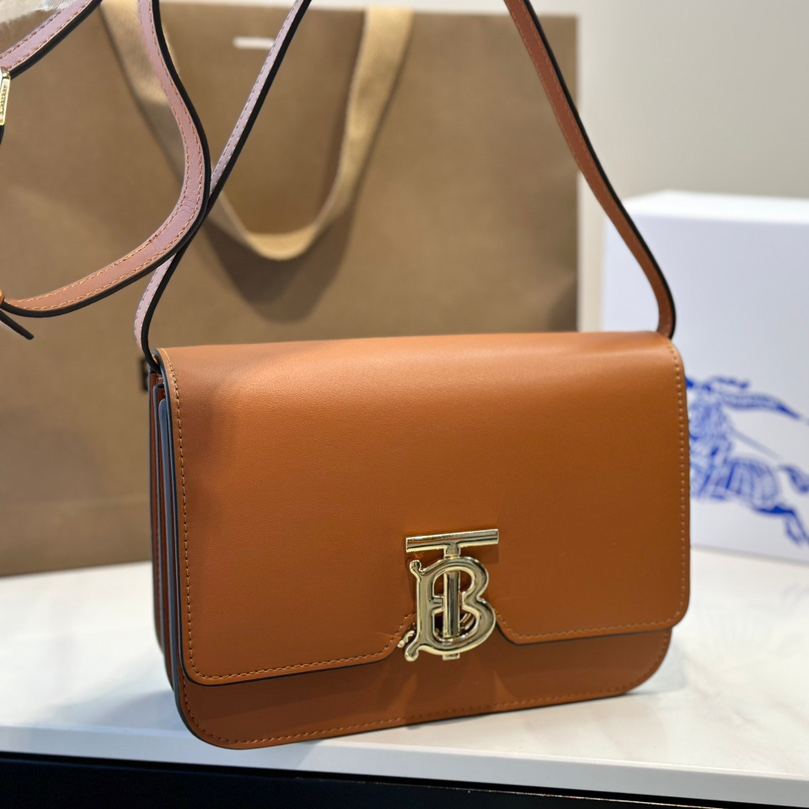 High-quality Burberry  tofu shoulder bag