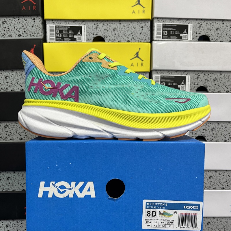 Hoka Clifton 9 Sneakers