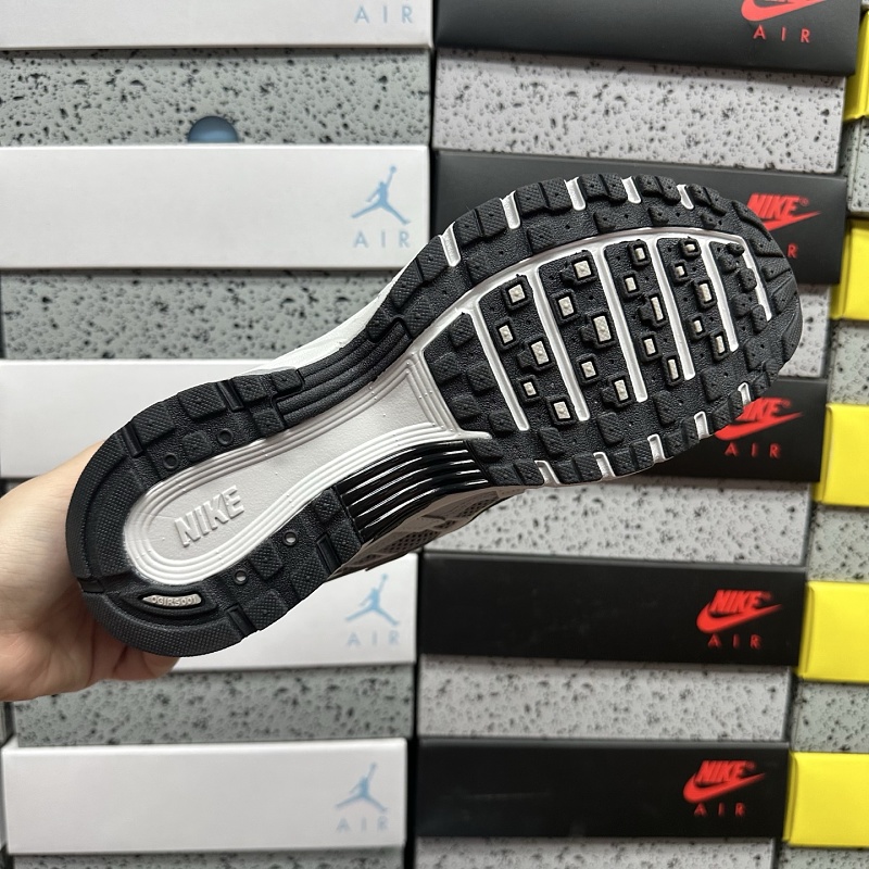 Nike P-6000