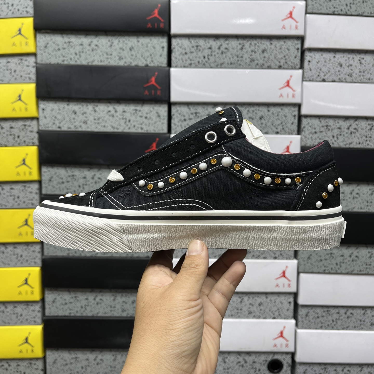 Vans Knu Skool Black Vintage Pearl Stud