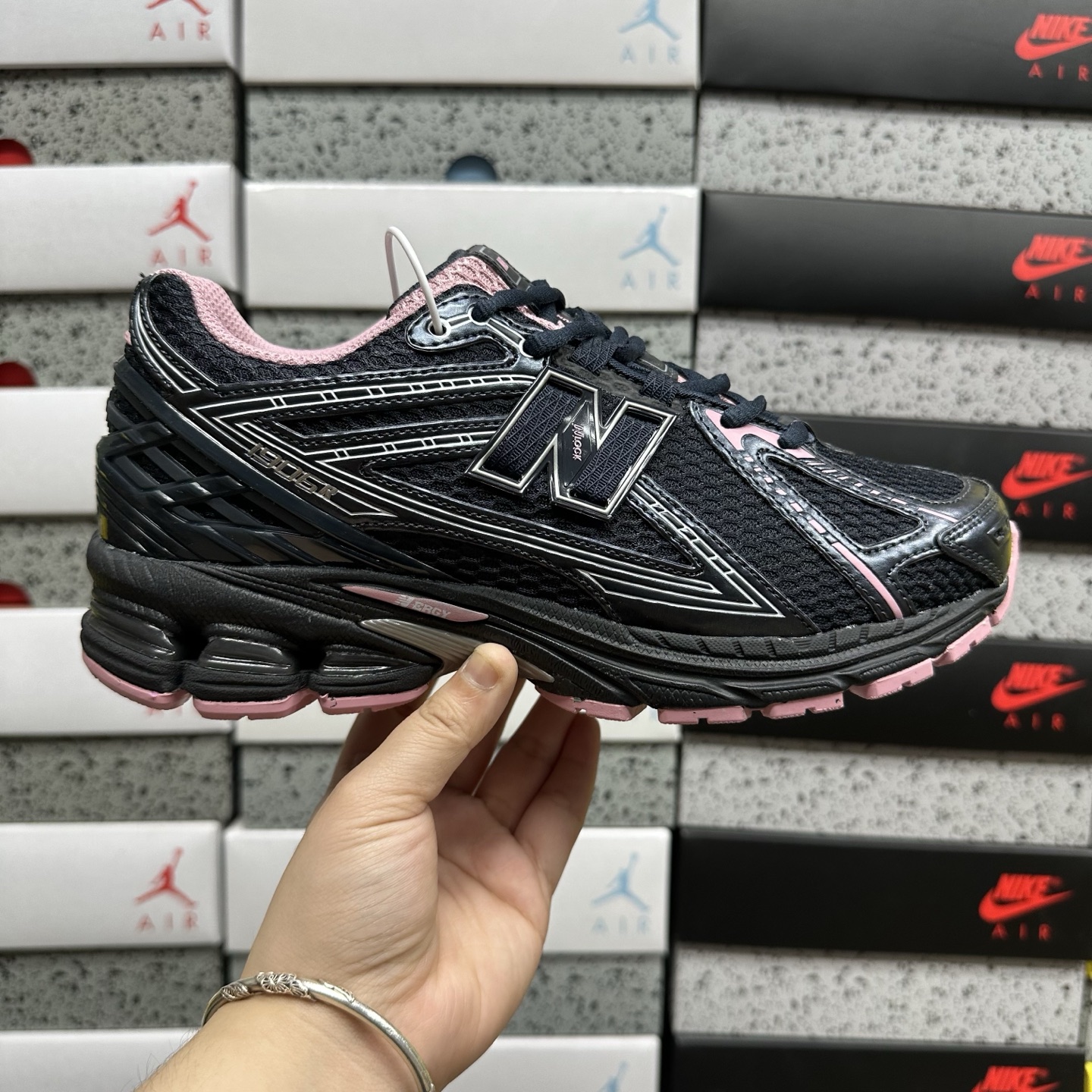 New Balance 1906 Sneakers detail 2