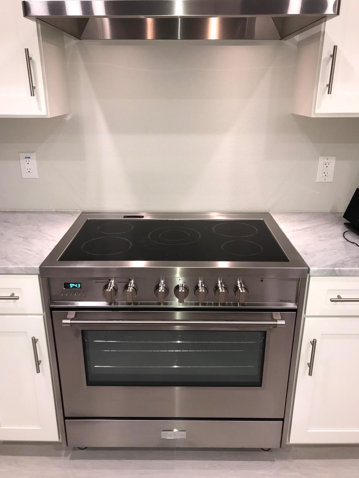 36 Inch 5.0 Cu Ft Electric Range Oven 5 Burners Dual Center