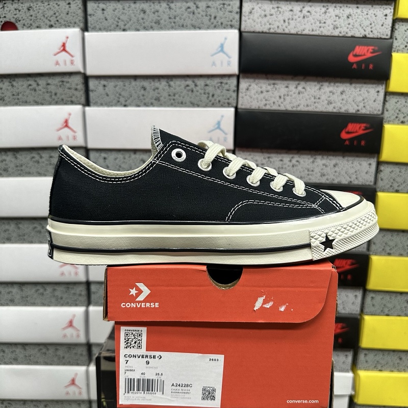 Converse Classic Black Low Top