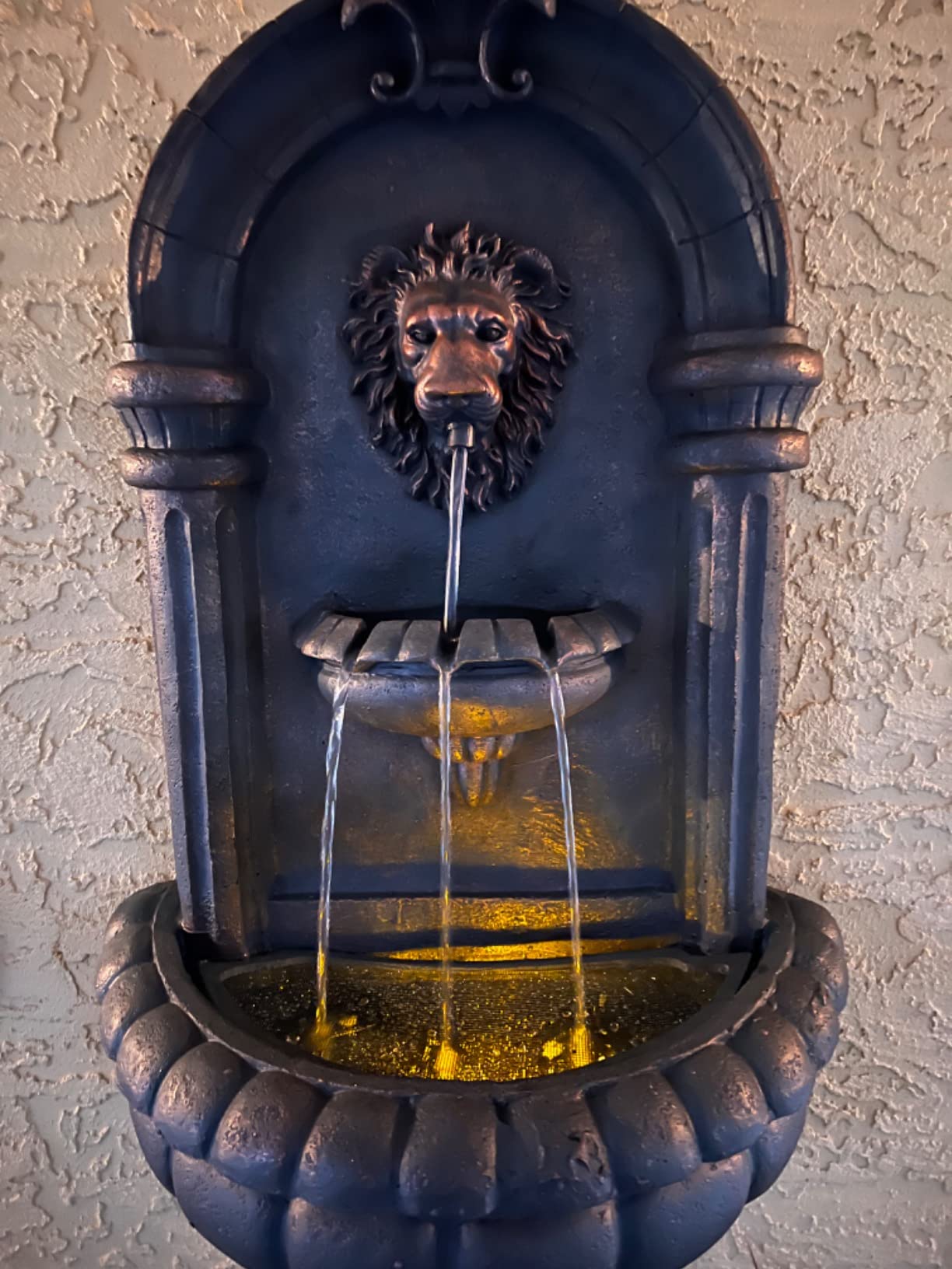 Royal Lion Head Light Weight Wall Waterfall Fountain with LED