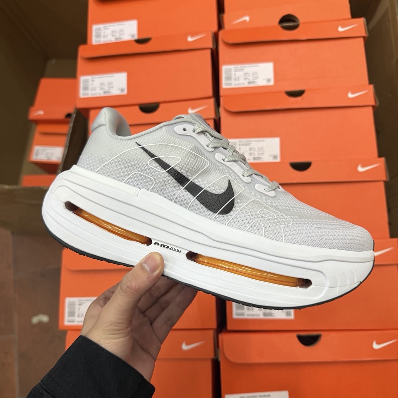 Nike Vomero Premium