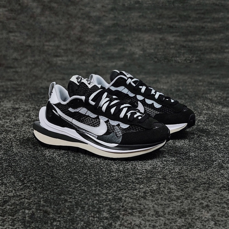 Nike x sacai Sneakers