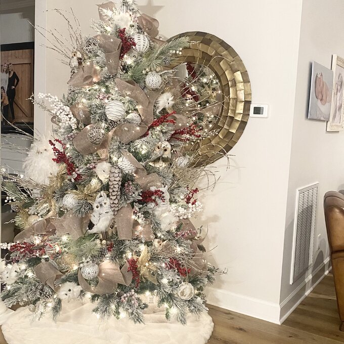 7.5'' Lighted Artificial Pine Christmas Tree