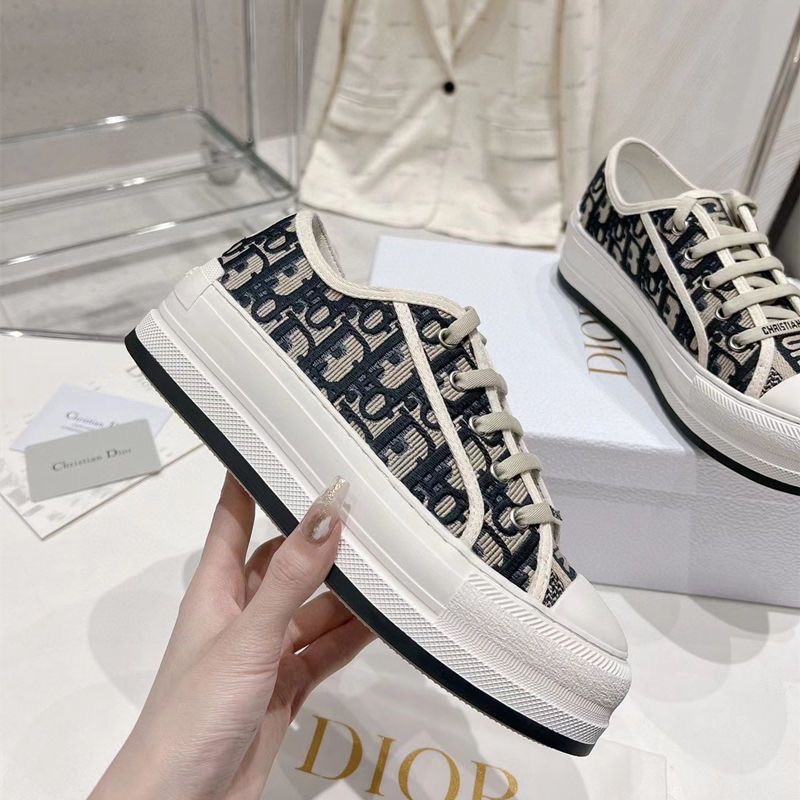 Dior embroidered version casual sneakers unisex