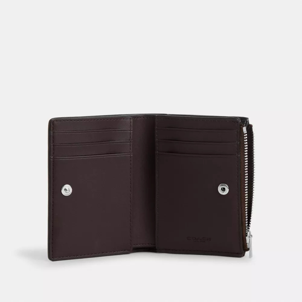 COAthtCH Classic Wallet
