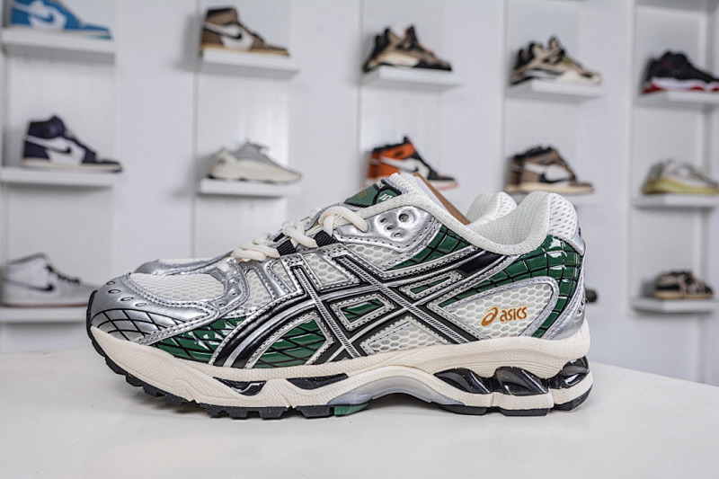 ASICS Running Shoes product