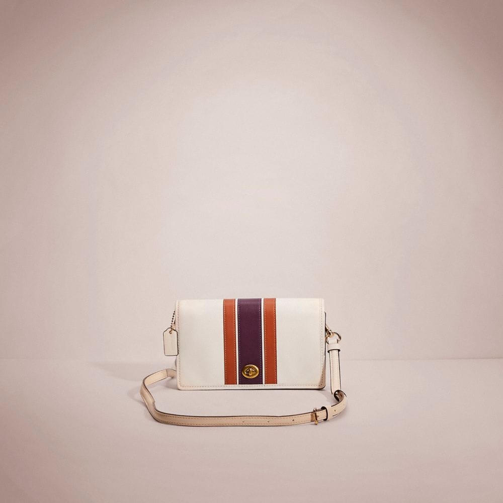 COAthtCH Classic handbags