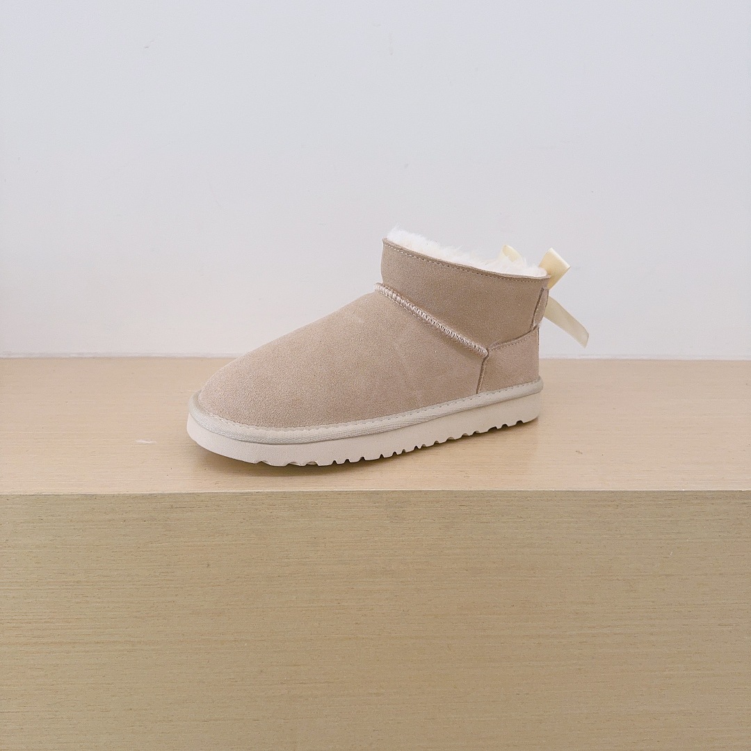 UGG Goldenstar Strap Sandals