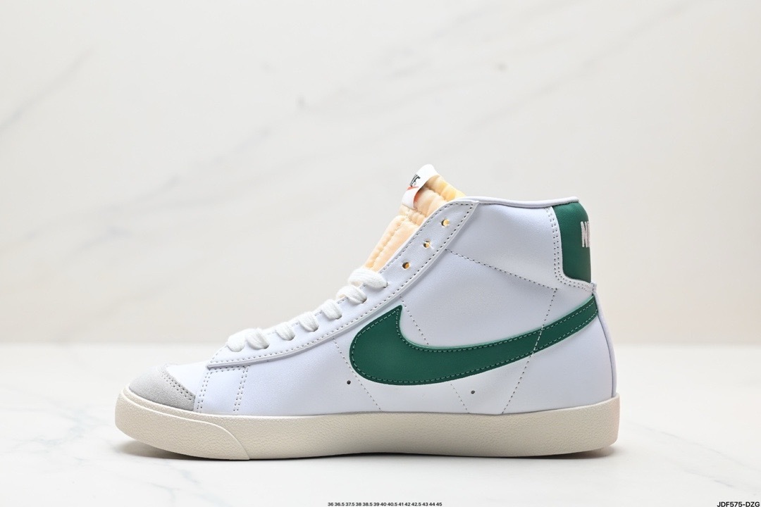 Blazer Mid Detail 28