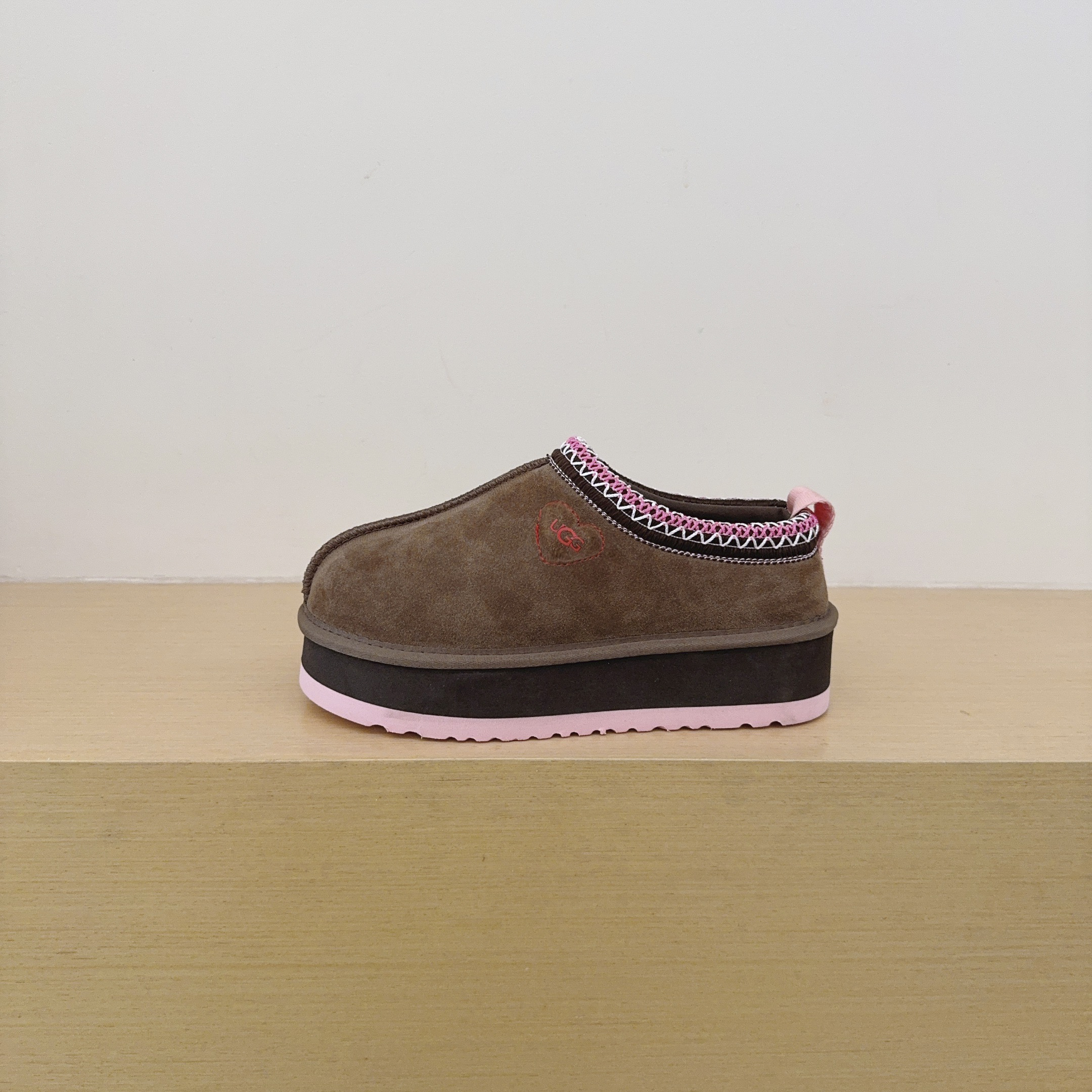 UGG Kids Heart Platform Slippers