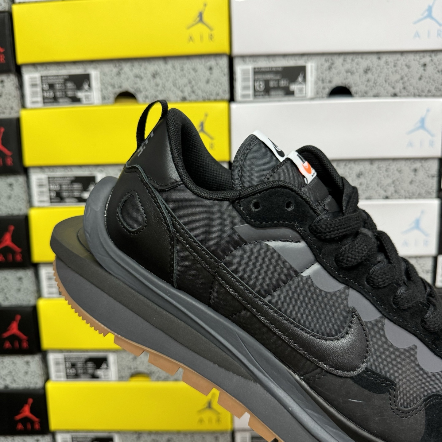 Nike x sacai Sneakers detail 2