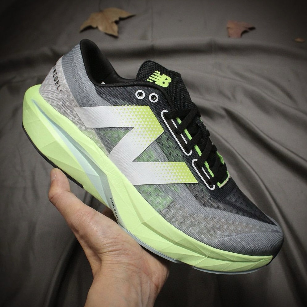 New Balance FuelCell Rebel V4