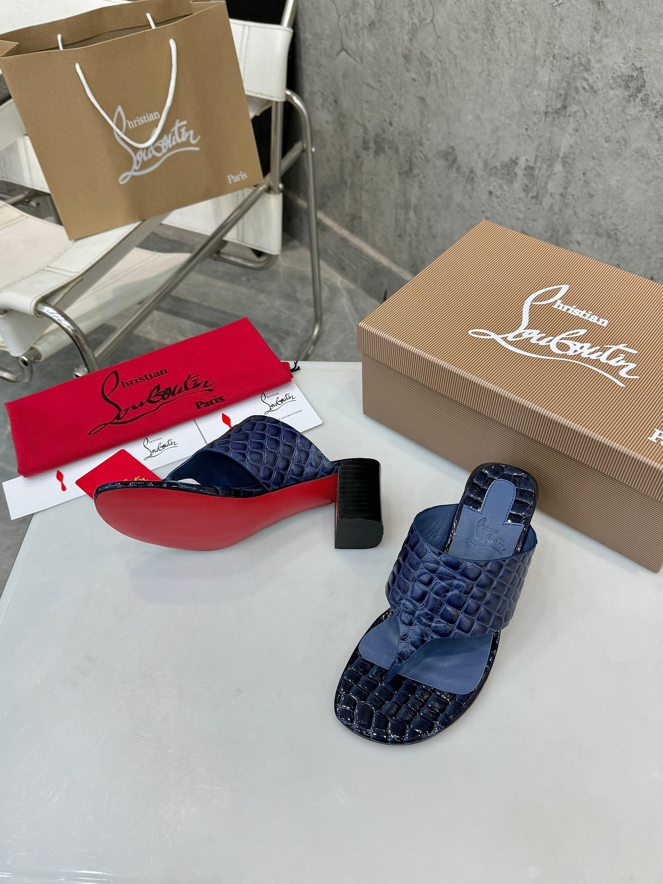 Christian Louboutin NO1007 Bow Mule Heels