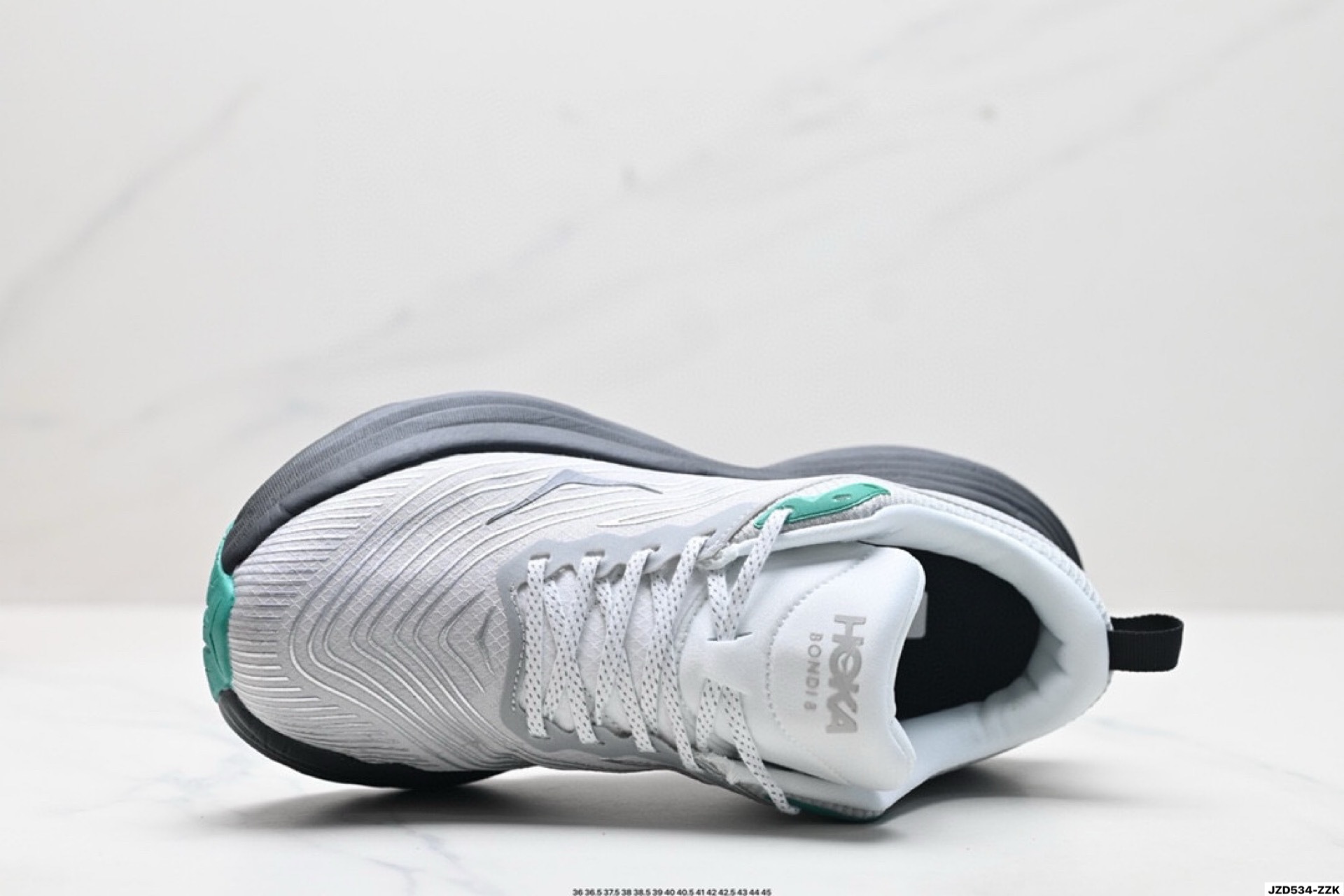 HOKA Bondi 8